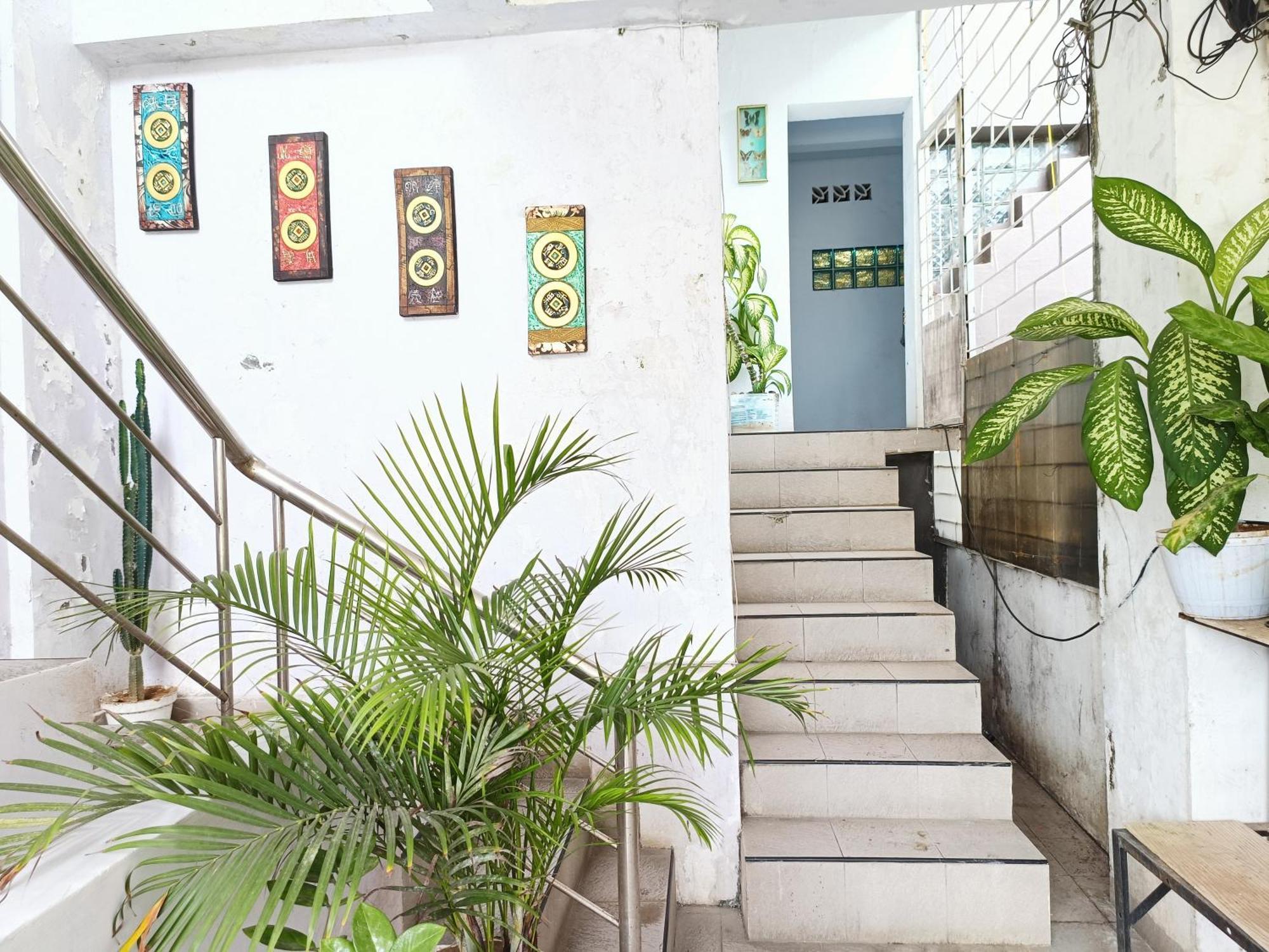 Bumi Merpati Residence Makassar Mitra Reddoorz Eksteriør bilde